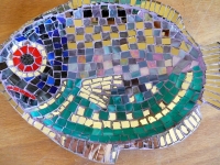 Glass fish plate